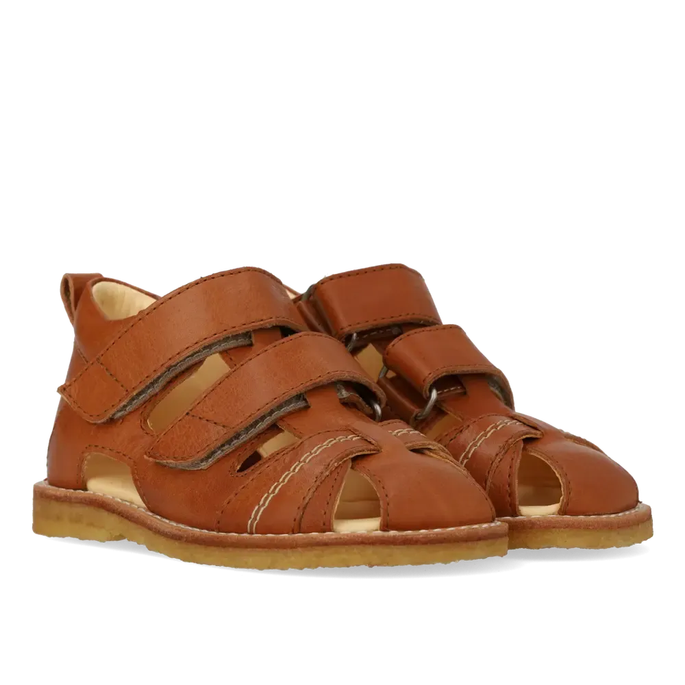 Angulus Sandal 1545